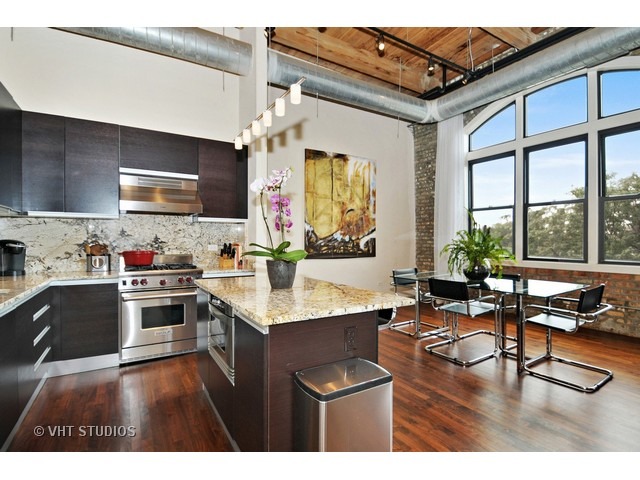 For Sale: 1050 W Hubbard St #APT 3B Chicago, IL 60642