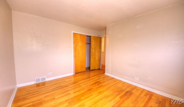 1939 W Pratt Blvd #2N