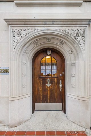 3057 W Fargo Ave