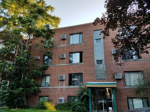 6321 N Artesian Ave #1E
