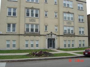 6321 N Artesian Ave #1E