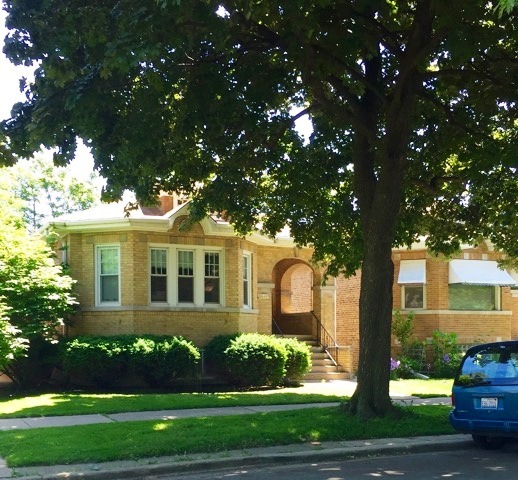 For Sale: 6641 N Washtenaw Ave Chicago, IL 60645