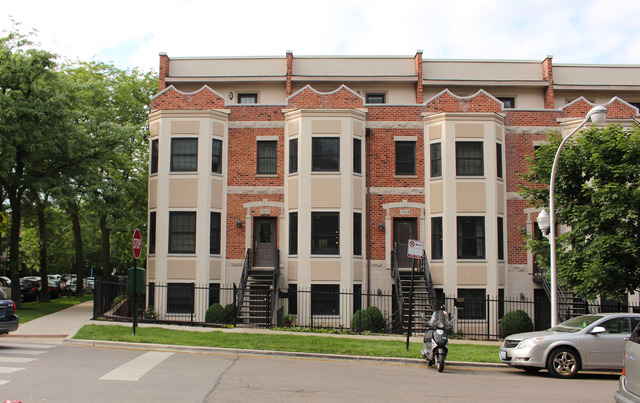 For Sale: 7345 N Ridge Blvd #E Chicago, IL 60645