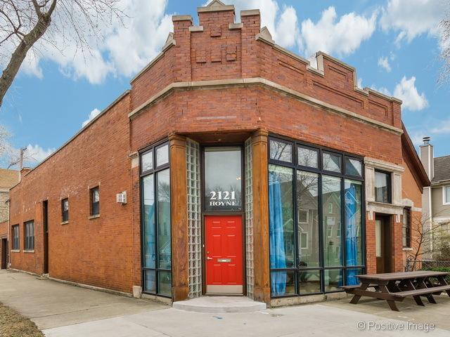2058 N Wolcott Ave