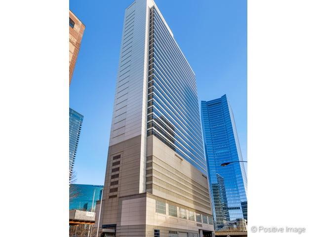 333 N Canal St #1804