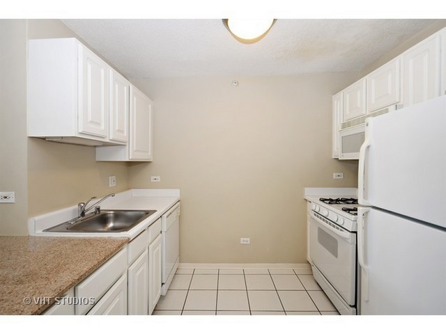 535 N Michigan Ave #904