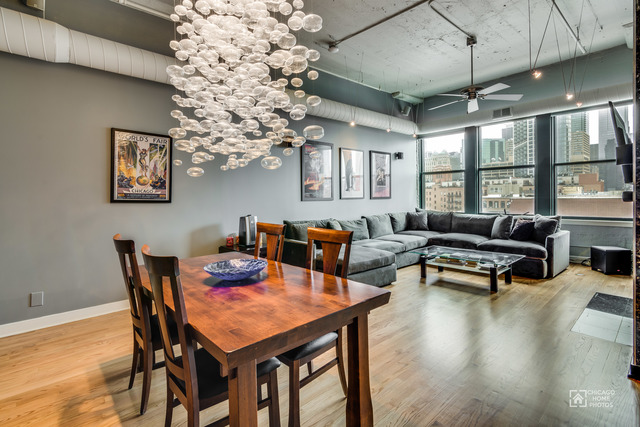 353 W Superior St