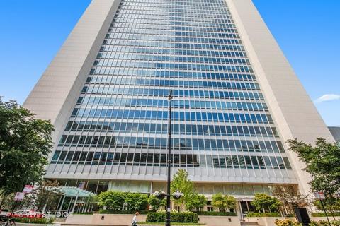 500 W Superior St #1608