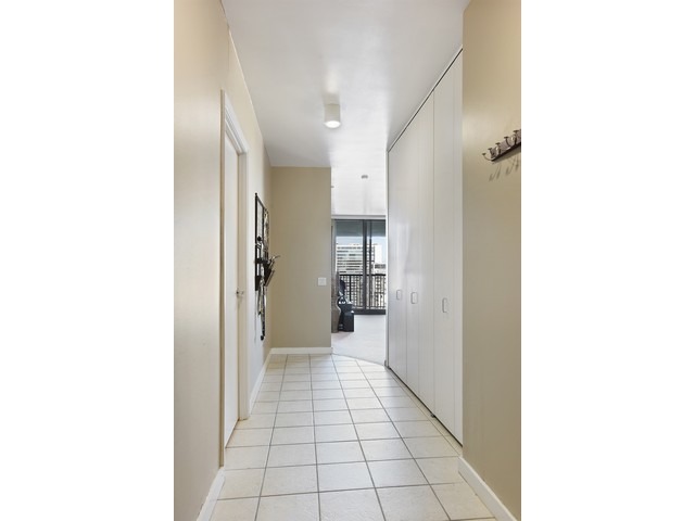 For Sale: 501 N Clinton St #APT 2807 Chicago, IL 60654