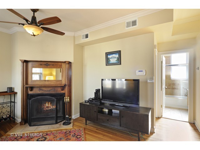 3550 N Lake Shore Dr #2419