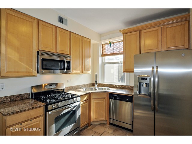 3550 N Lake Shore Dr #2419