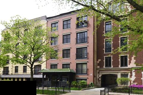 450 W Briar Pl #9C