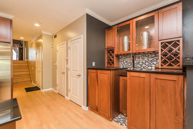 For Sale: 3350 N Southport Ave #1S Chicago, IL 60657