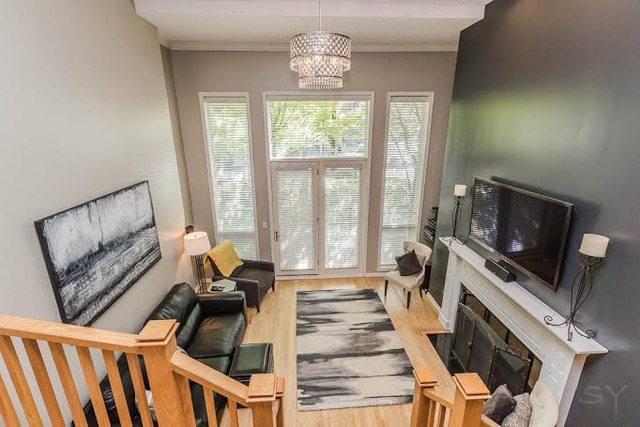 For Sale: 3350 N Southport Ave #1S Chicago, IL 60657