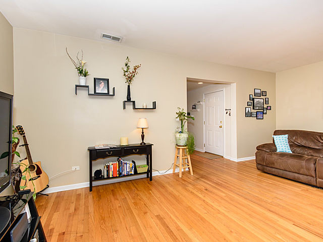 1215 W Rosemont Ave #1