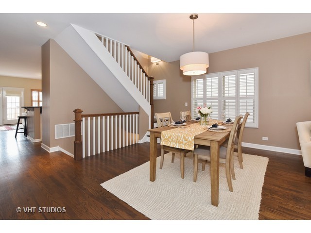 1331 W Granville Ave