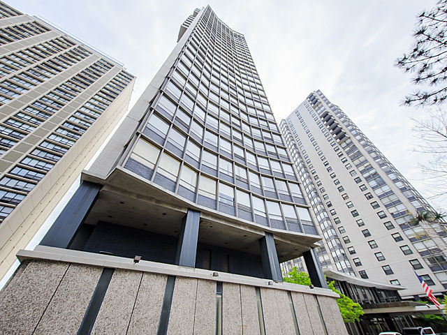 5555 N Sheridan Rd #514