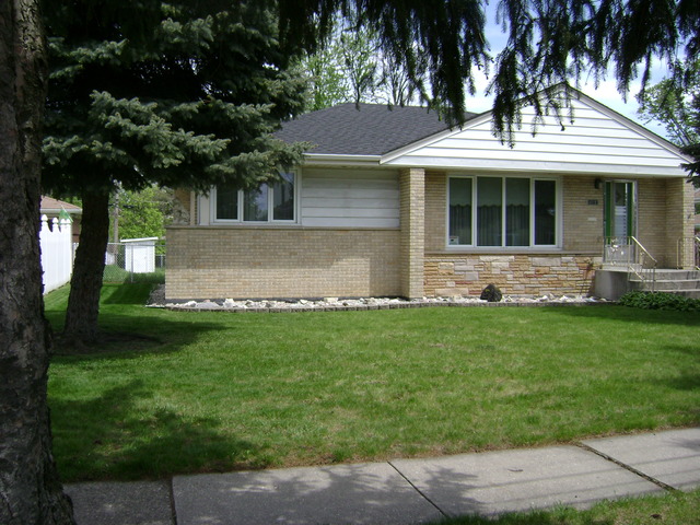 For Sale: Undisclosed Harwood Heights, IL 60706