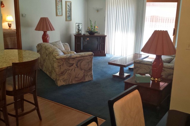 For Sale: 7420 W Lawrence Ave #109 Harwood Heights, IL 60706