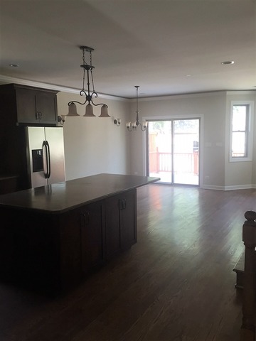 For Sale: 9743 S Trumbull Ave Evergreen Park, IL 60805