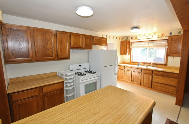 836 E Roxanna Cir