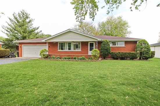 274 W Country Ct