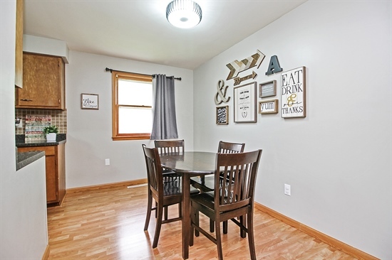 274 W Country Ct