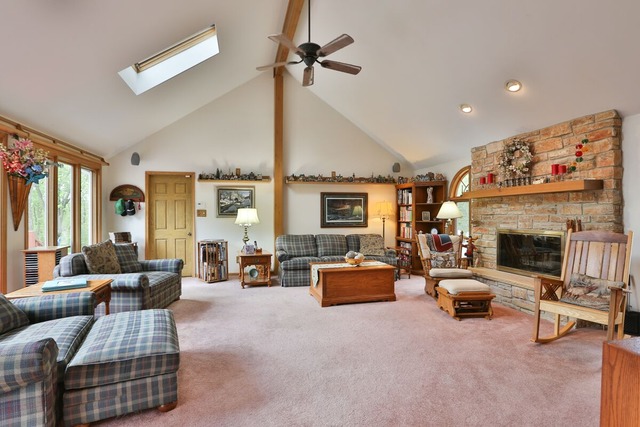 For Sale: 16116 E 7000n Rd Grant Park, IL 60940