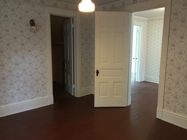 520 W Center St