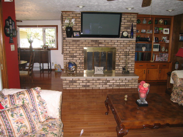 For Sale: 1916 Bittersweet Dr Saint Anne, IL 60964