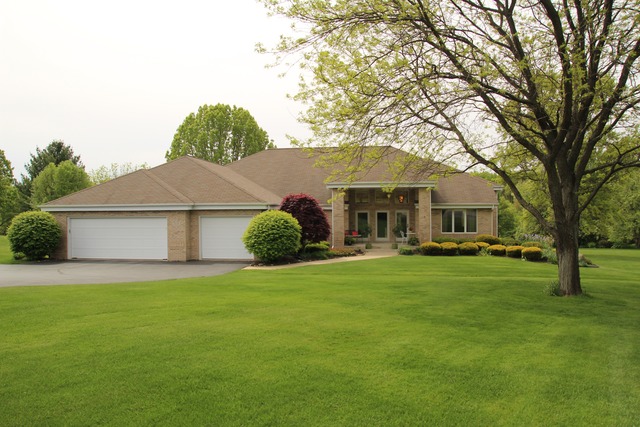 For Sale: 11129 Abbotsford Pl Belvidere, IL 61008