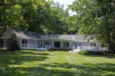 1534 Coachman Dr