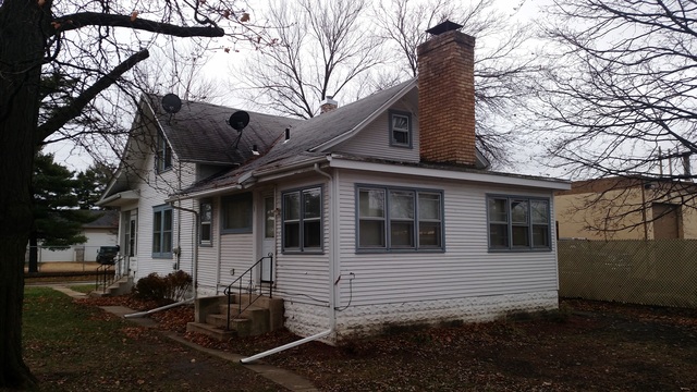 1017 Brown Ave