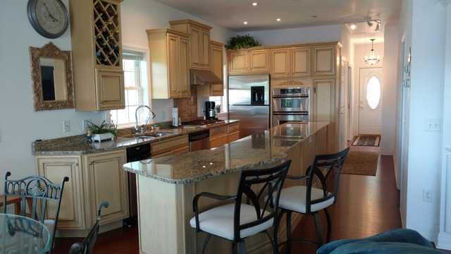 For Sale: 15 Country Club Bch Rockford, IL 61103