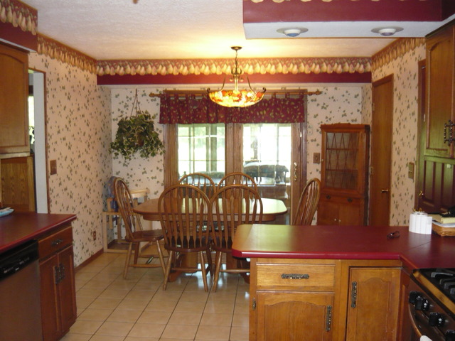 For Sale: 1739 Bracknel Blvd Rockford, IL 61103