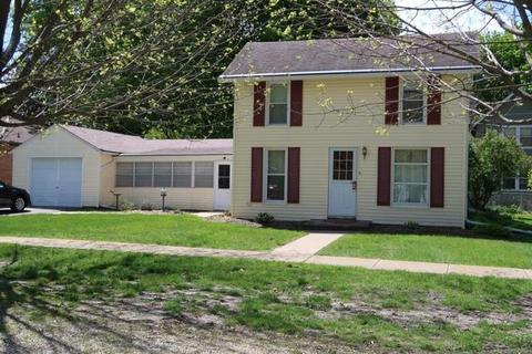 215 1st Ave