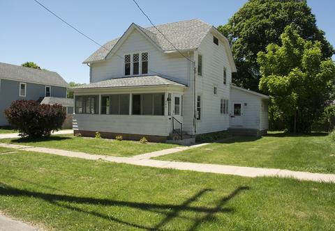537 E High St