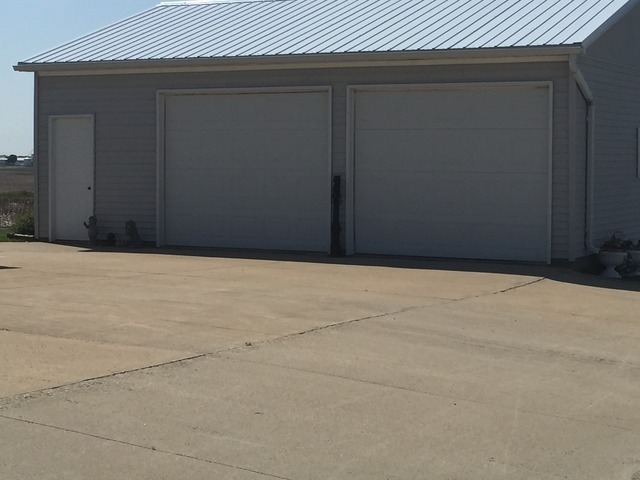 For Sale: 13605 Henry Rd Morrison, IL 61270