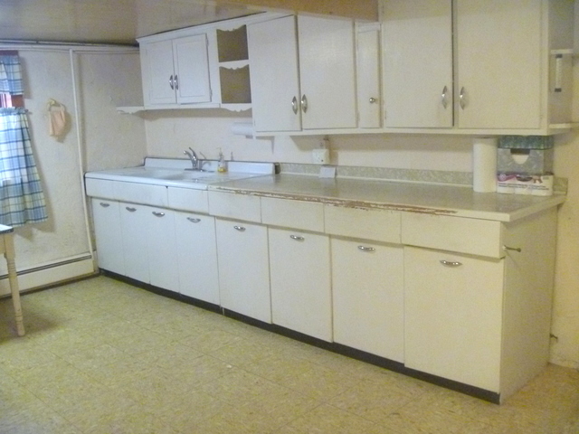632 W Main St