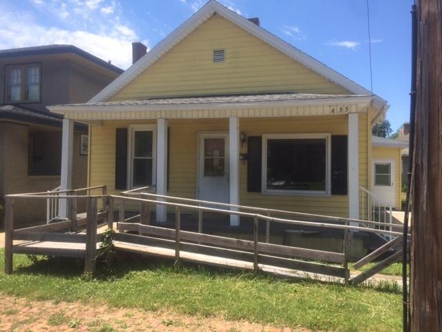 119 E 5th St