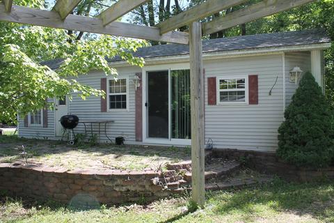 208 Walleye Cir