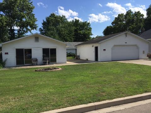 208 Walleye Cir