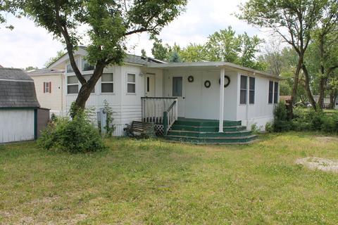 208 Walleye Cir