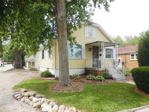406 E Superior St