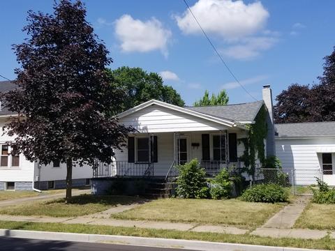 406 E Superior St