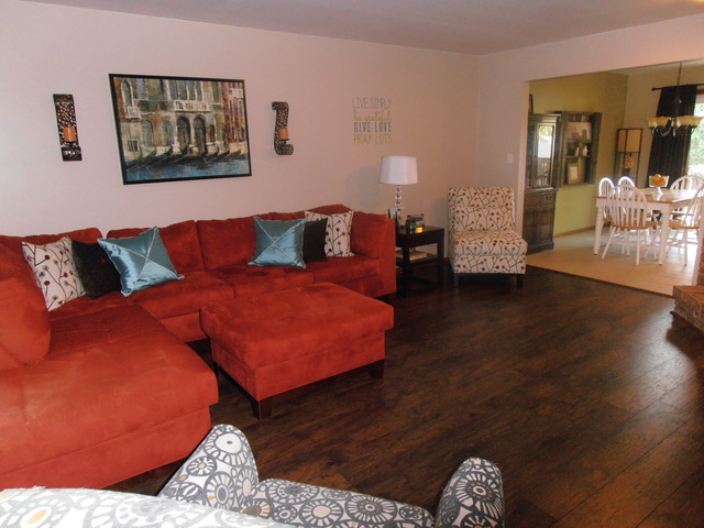 For Sale: 912 W Mckinley Rd Ottawa, IL 61350