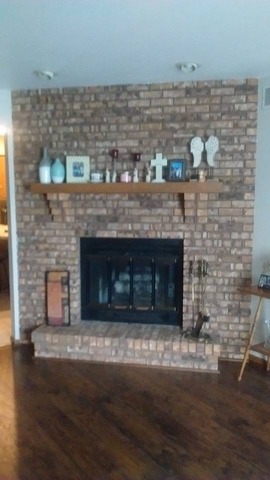 For Sale: 912 W Mckinley Rd Ottawa, IL 61350