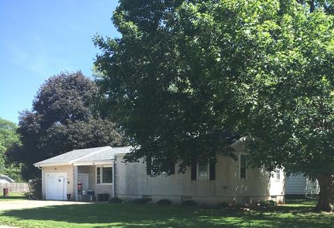 1045 Baker Ave