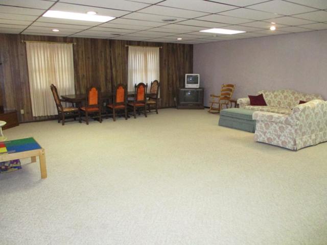 13 Oak Ridge Dr