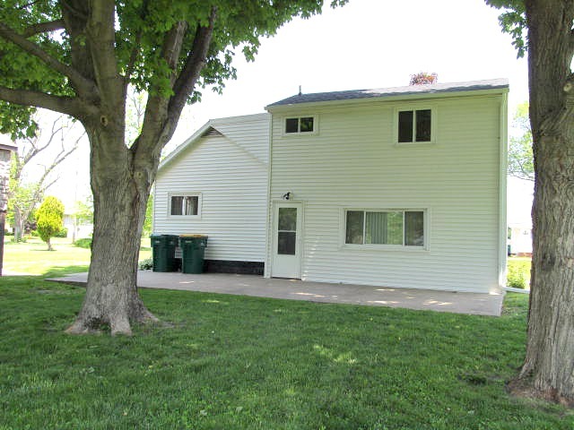 For Sale: 1104 Milner St Streator, IL 61364